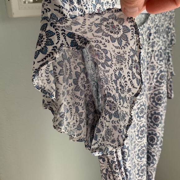 Loft White, blue, pink, navy Paisley design rayon dress size medium - Picture 3 of 6